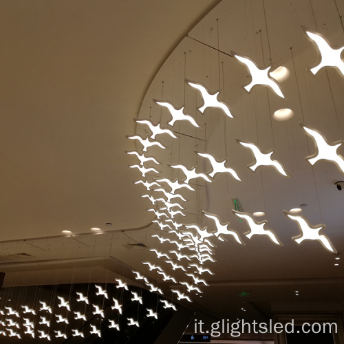 Lampadario a sospensione con lampadario a led per hotel a forma di uccello in vetro decorativo